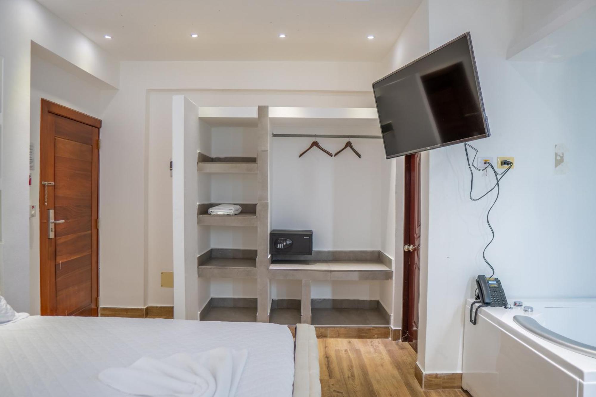 Hotel Gran Real Пунта Кана Екстериор снимка